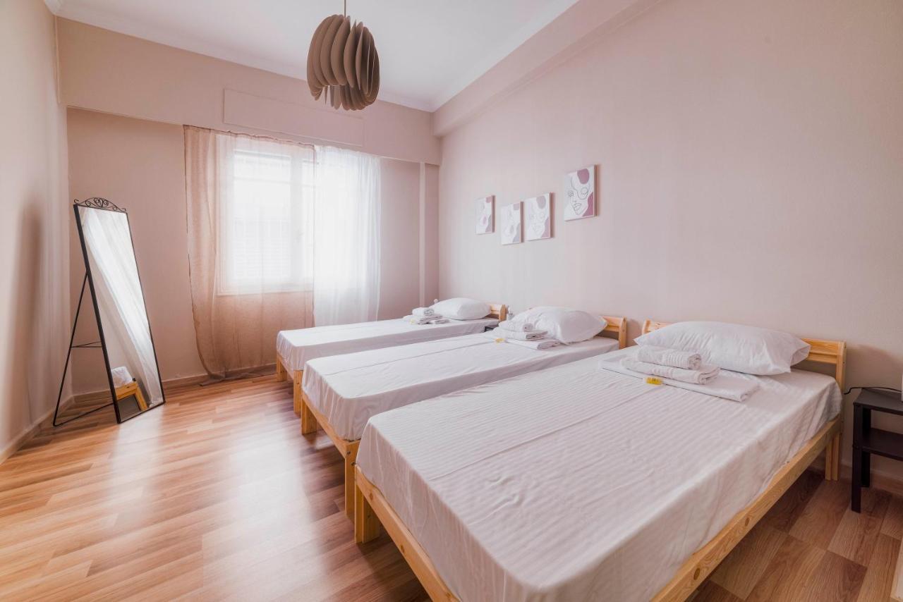 The Easy In Thiseio Next To Ancient Apartment