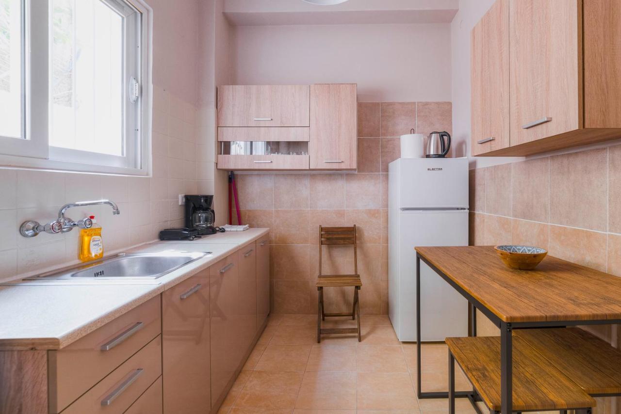 The Easy In Thiseio Next To Ancient Athens